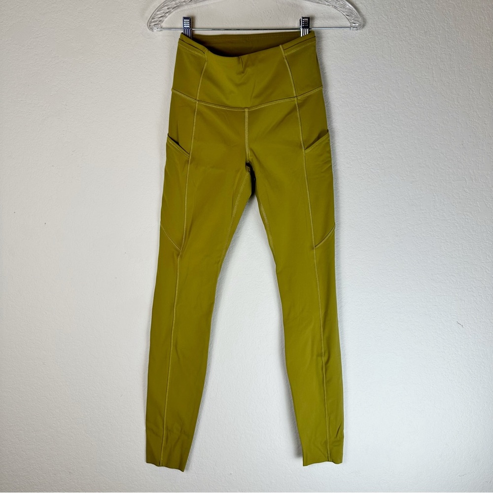 Lululemon Leggings Fast Free HR Crop. Style: LW6BCXS. Size: 4